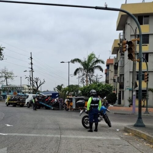 Más de 20 motos retenidas en operativo en el sur de Guayaquil