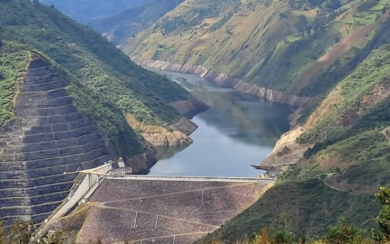 Cota de Mazar sigue a la baja y sube el riesgo de incremento de las horas de cortes