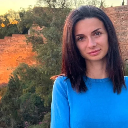 Ana Maria Iacobescu presenta «El viaje de una mente perdida», una obra íntima sobre ansiedad y superación