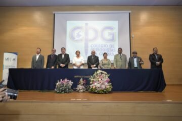 Colegio de Periodistas del Guayas reconoció trayectoria de comunicadores nacionales