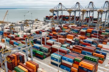 Ecuador sigue en desventaja para atraer inversión extranjera frente a competidores regionales a pesar de ligera recuperación en 2025