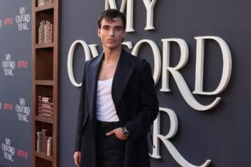 Corey Mylchreest: del rey Jorge en ‘La reina Carlota’ al romance universitario de ‘Mi año en Oxford’