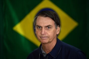 “Duele mucho ver todo esto”: Jair Bolsonaro no quiere alimentarse y enfrenta cuadros de vómitos, según su hijo