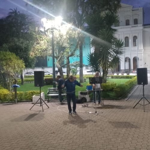 Centro de Ibarra estará encendido hasta la medianoche para dar paso a la reactivación