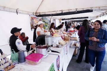 Desde empanadas colombianas hasta colada morada: la fusión de comida por conciertos de Shakira en Quito