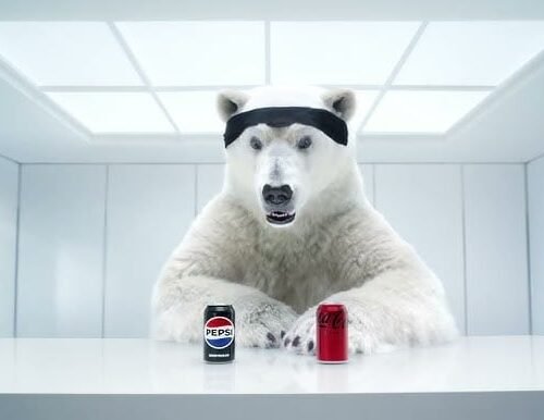 Pepsi desafía a Coca-Cola con un comercial para el Super Bowl que pone a su rival en el centro de su campaña
