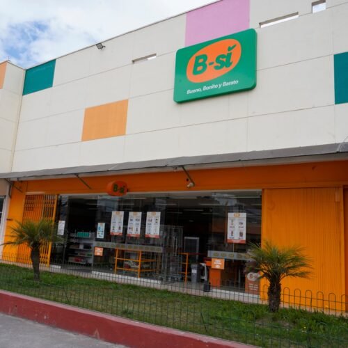 El pago con tarjeta atrae a los compradores del nuevo B-Sí en Calderón