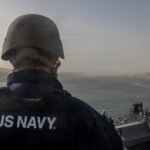 Irán anuncia ejercicios cerca del portaviones Abraham Lincoln: “No toleraremos acciones inseguras como el sobrevuelo de buques militares estadounidenses”