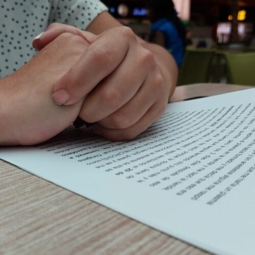 ‘Tenía la piel abierta y una infección causada por una bacteria’: paciente denuncia mala práctica en un centro estético de Guayaquil