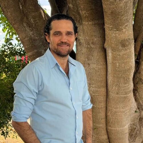 José Antonio Gómez Aguilar transforma el dolor en conciencia a través de la escritura