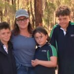 “Luchó contra el mar”: niño de 13 años nadó cuatro horas para salvar a su madre y hermanos en Australia