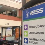 ¿Hasta qué edad tus hijos tienen cobertura médica en el IESS y qué sucede si el afiliado fallece?