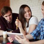 Cuánto tiempo permanecen en un puesto de trabajo los profesionales de la generación Z, esto dice un informe