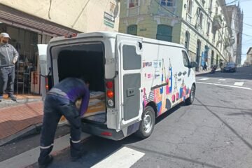 Quito estrena plan piloto con vehículos eléctricos para reducir 100 toneladas de dióxido de carbono