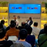 Leonardo Valencia presenta su novela ‘El tratado de la noche sin respuesta’ junto a Fernando Iwasaki en Lima
