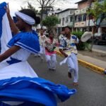 Esmeraldas inicia sus fiestas por los 206 años de independencia con pregón y cabalgata internacional