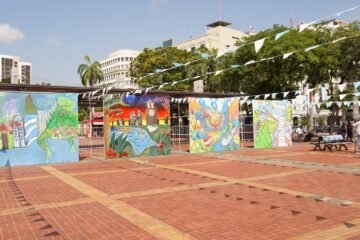 En el Malecón se inaugura una galería al aire libre con 20 murales dedicados a Guayaquil