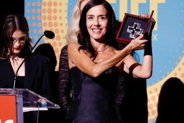 Actriz Cecilia Suárez recibe homenaje en Festival de Cine de Guanajuato