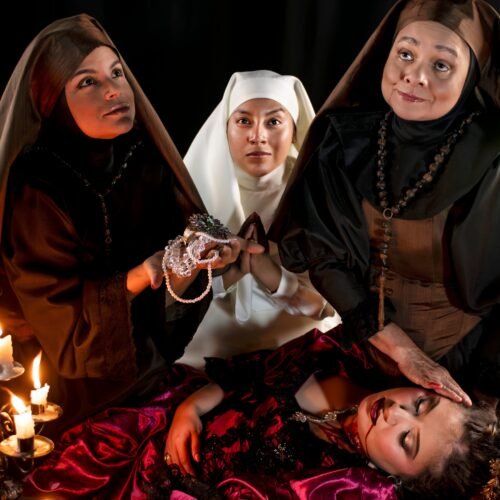 Cuatro actrices se convierten en ‘Las Monjas’, una tragicomedia sobre violencia y poder