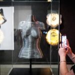 La Tate celebra el arte y la moda de los años noventa con una perspectiva muy londinense